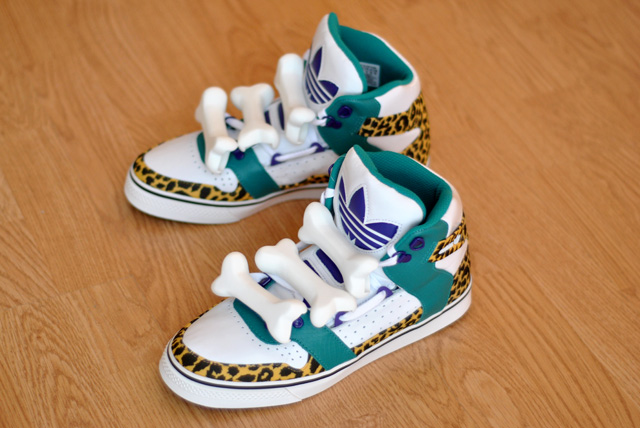 Chaussure adidas shop jeremy scott