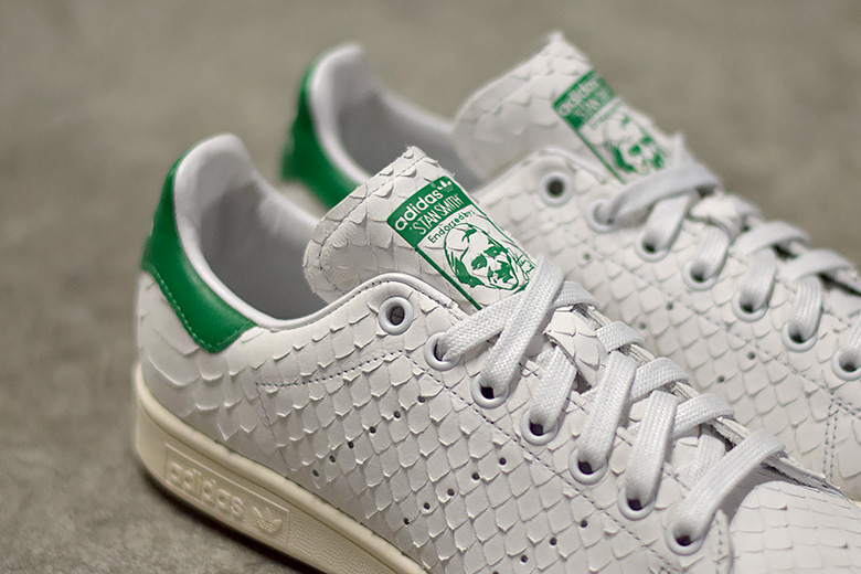 Stan smith 2025 snake scratch