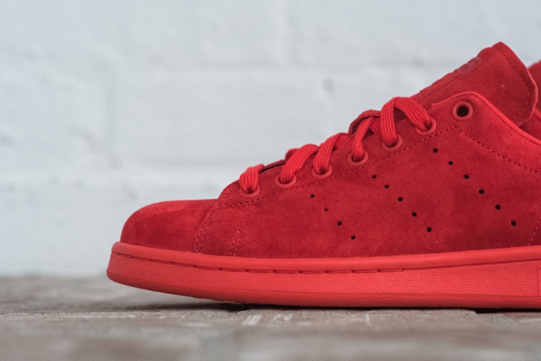 Triple red 2025 stan smith