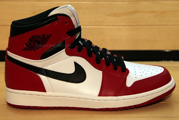 Air Jordan 1 White Red Black 2013 Sneakers