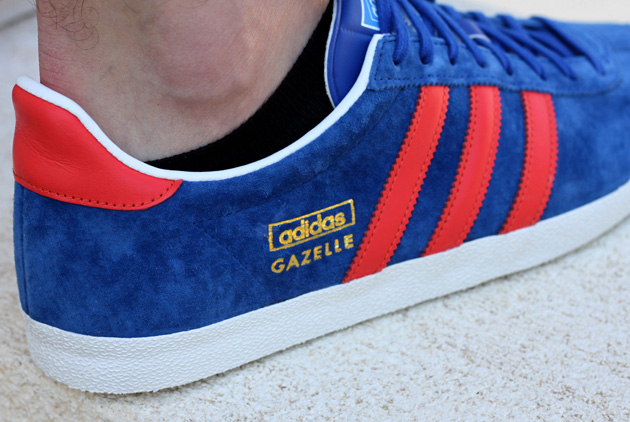 adidas gazelle bleu et rouge