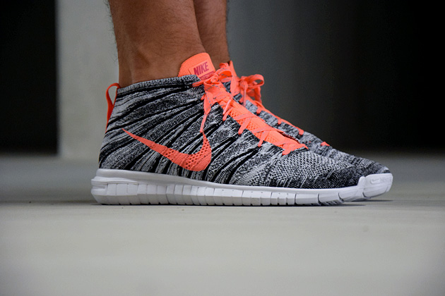 nike free flyknit chukka dark grey