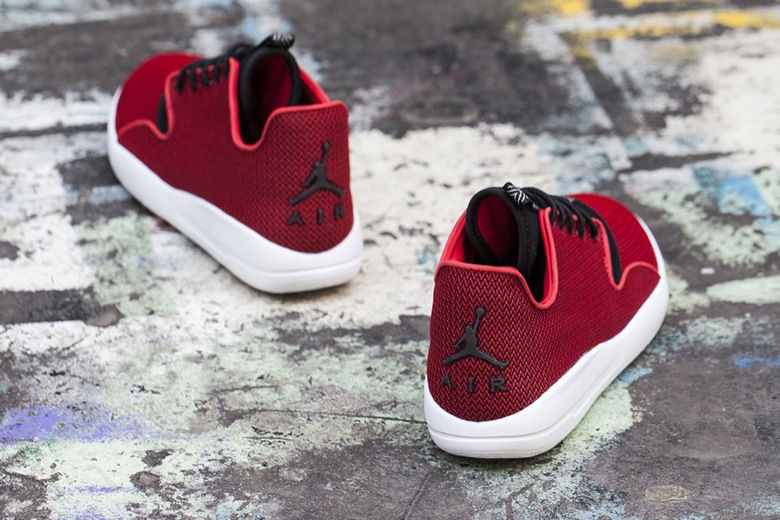 Jordan on sale eclipse red