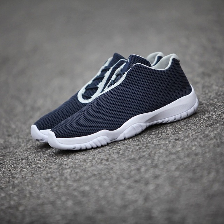 Jordan future 2025 low bleu marine