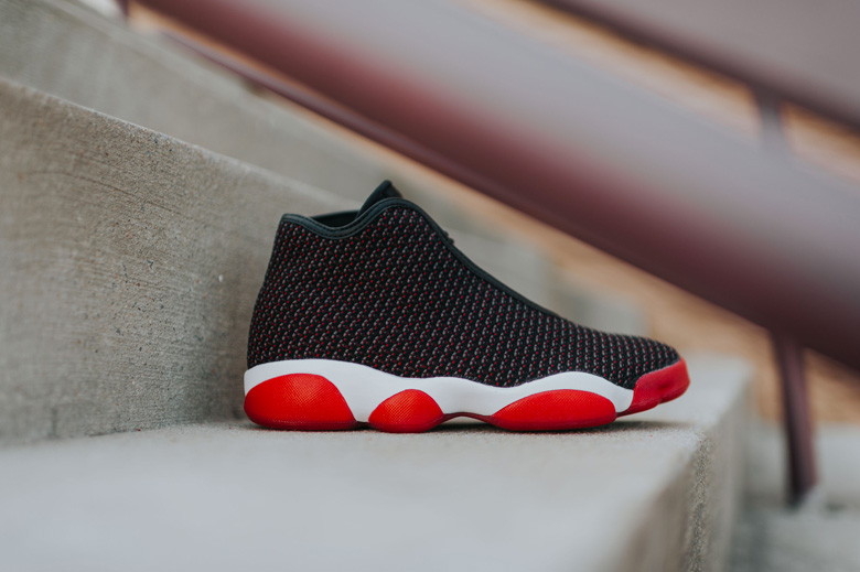 Jordan horizon rouge pas cher best sale