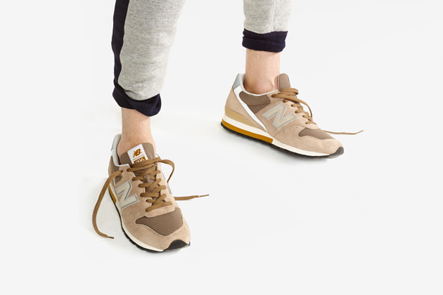 New Balance 996 Taupe Gold par J.Crew Sneakers