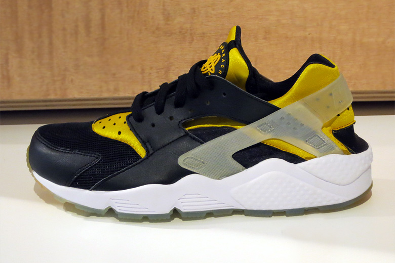 Nike Air Huarache City Series Sneakers