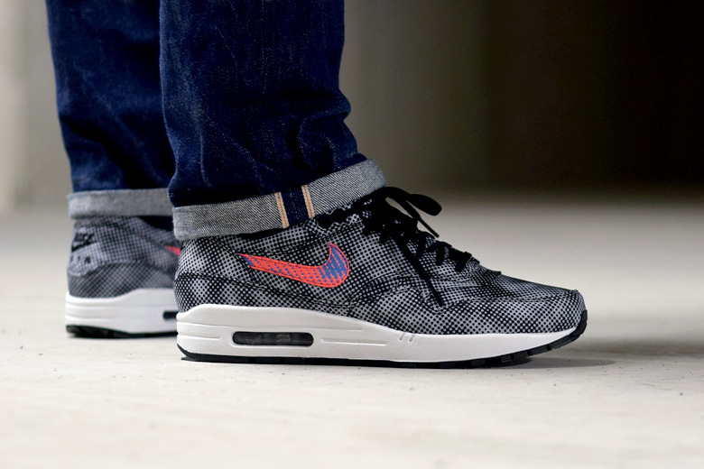 Nike air clearance max 1 hypervenom