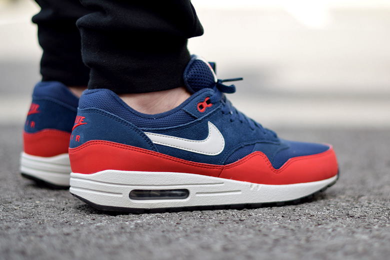 Air max one blanche et rouge hot sale