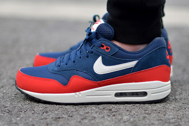 Air max clearance 1 bleu rouge