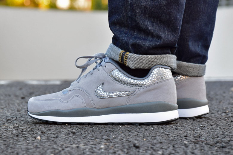 Nike air safari grey best sale