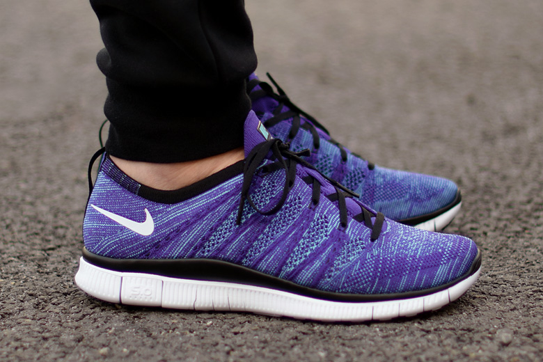 Nike free sale flyknit nsw purple