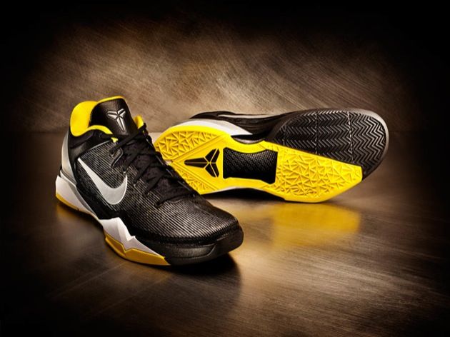 Nike kobe 7 jaune new arrivals