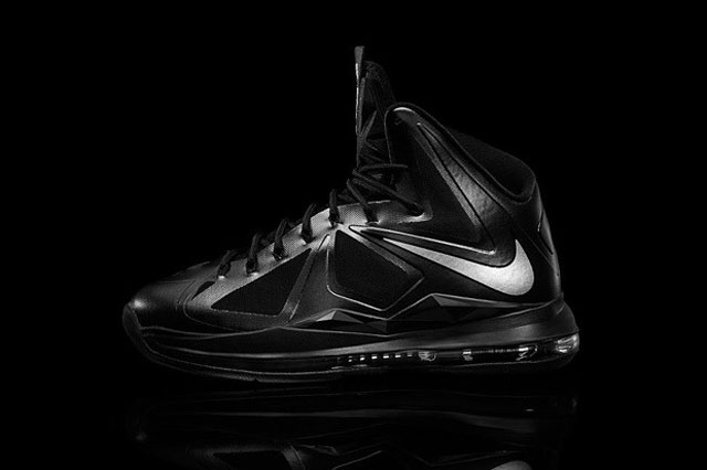 Nike Lebron X Carbon Sneakers