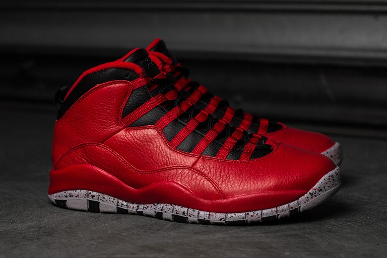 air-jordan-10-bulls-over-broadway-2