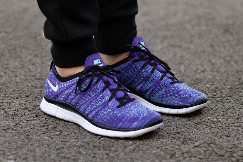 nike-free-flyknit-nsw-purple-04