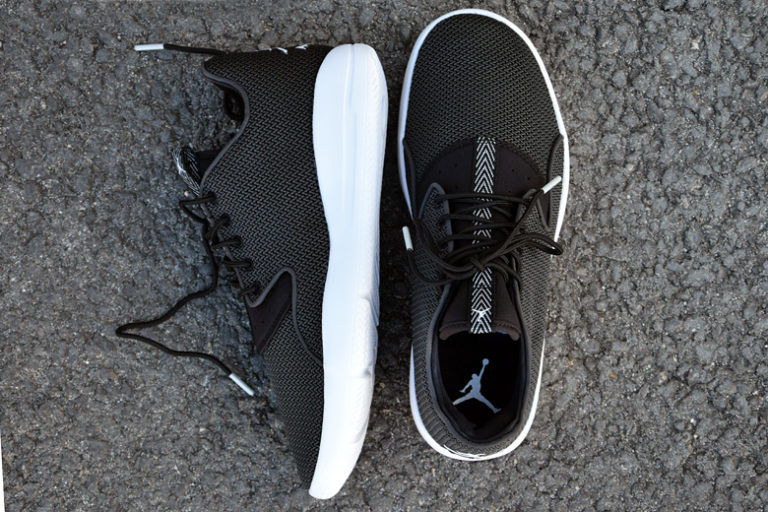 jordan eclipse black and white