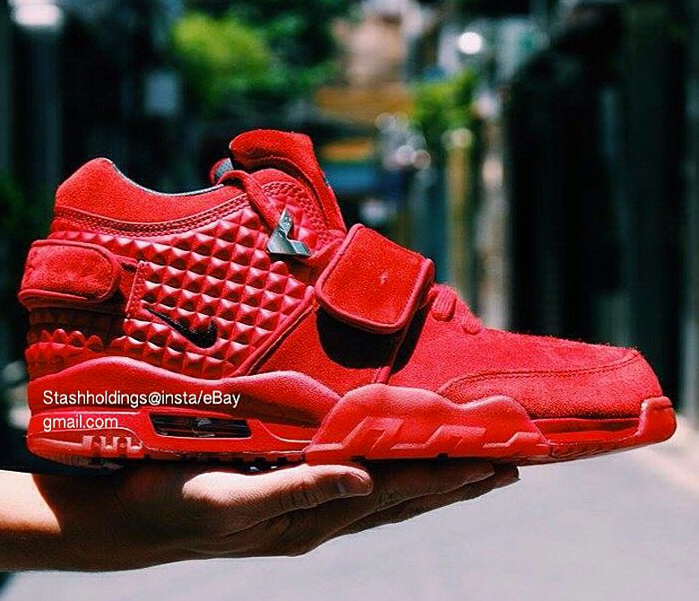 nike-air-trainer-victor-cruz-red-october-3