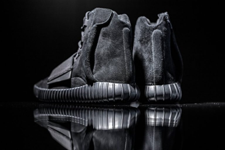 yeezy 750 tripple black