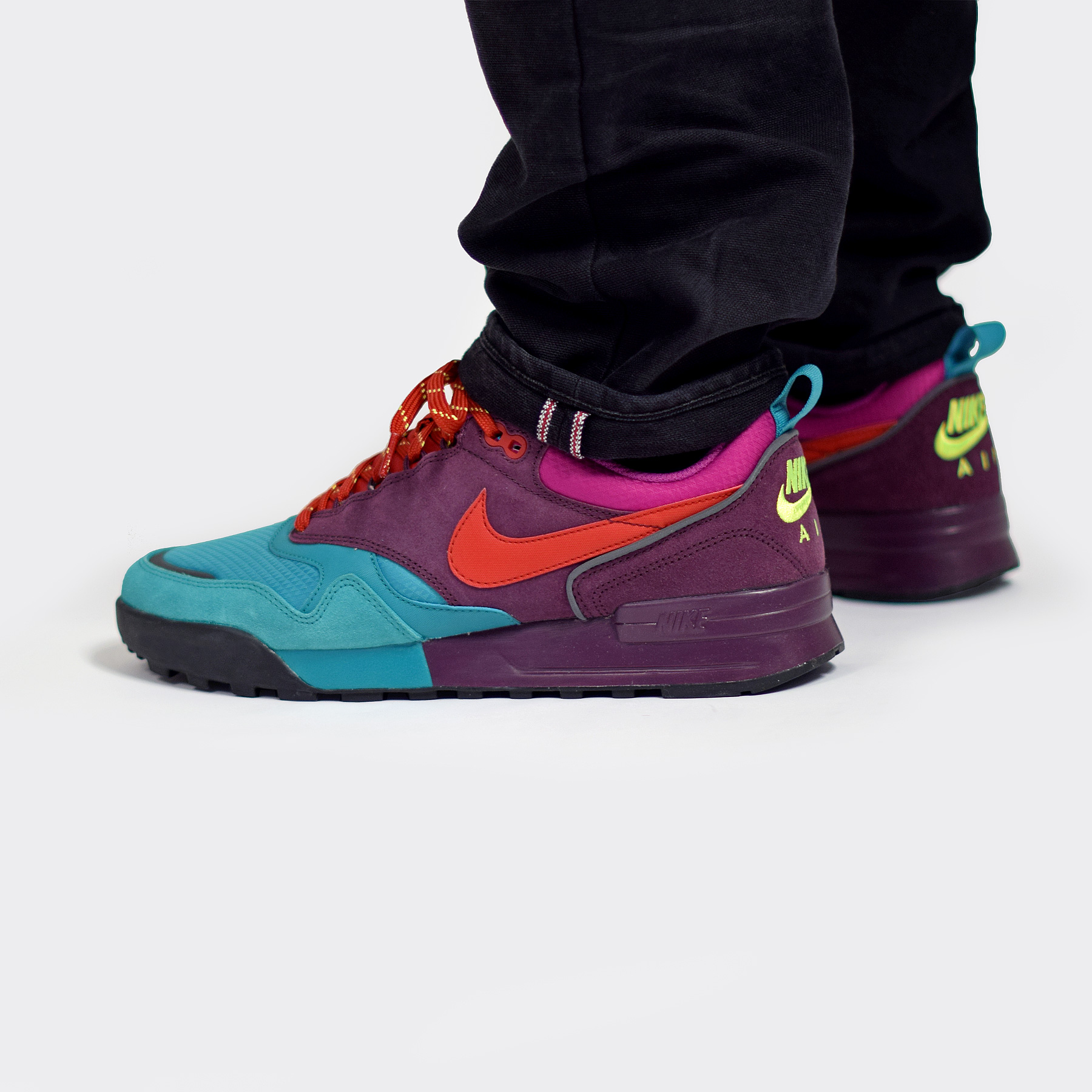 Nike Air Odyssey Envision QS - Sneakers.fr