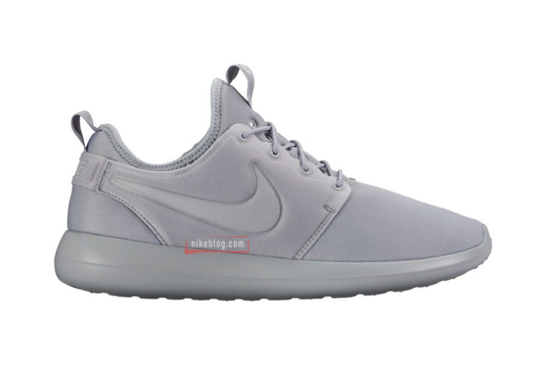 nike roshe two grey