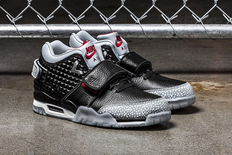 nike-air-trainer-cruz-black-cement