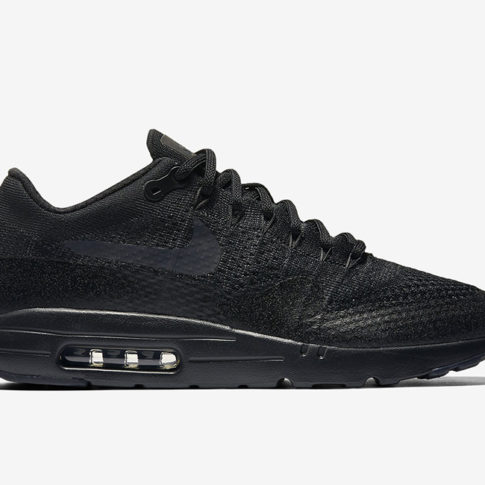 nike air max flyknit all black