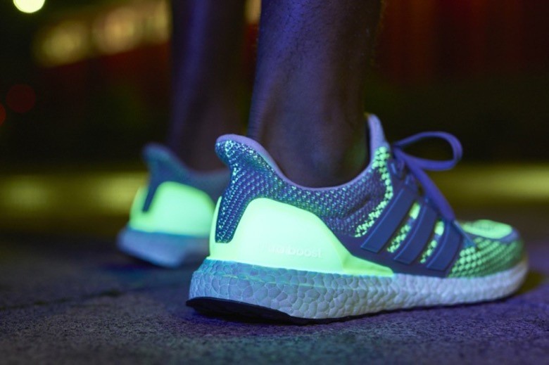 adidas-boost-glow-in-the-dark-1