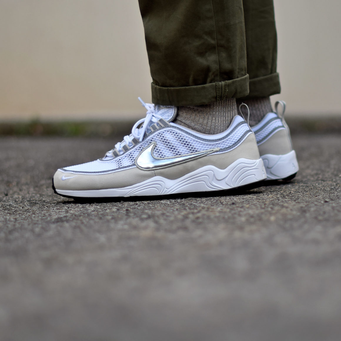 Nike spiridon clearance blanche