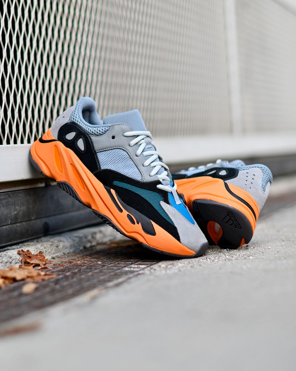 adidas yeezy 700 orange