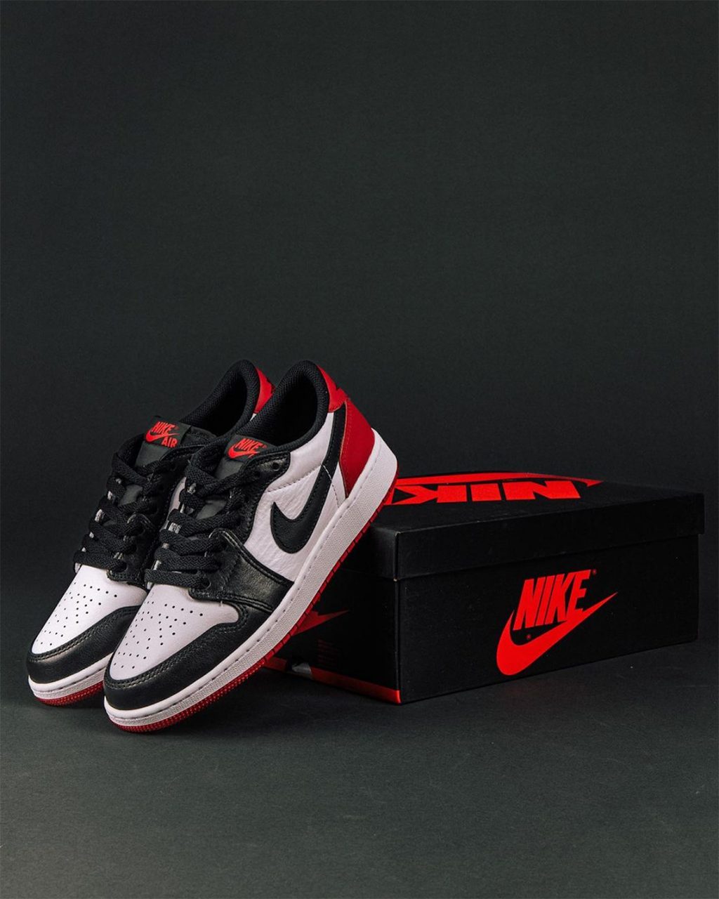 air-jordan-1-low-og-black-toe-sneakers-fr